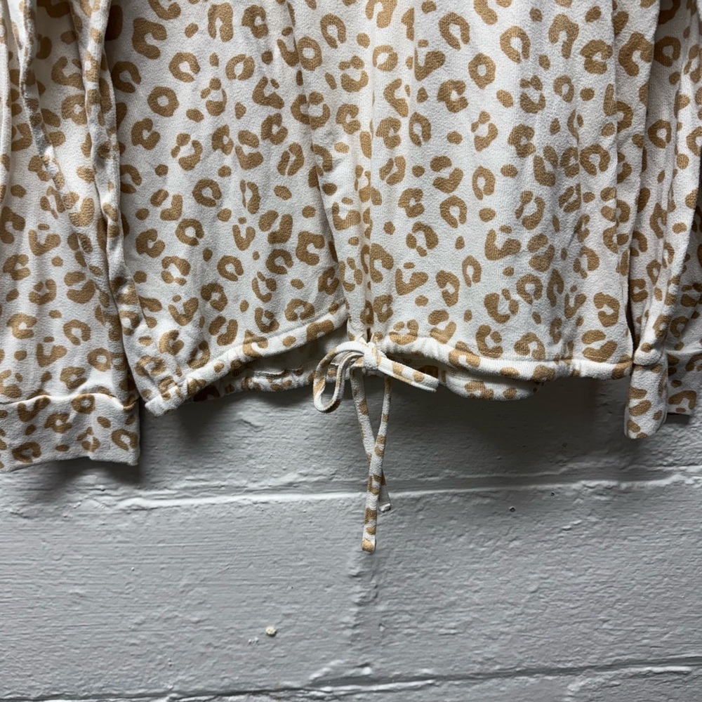 KIKIT Leopard Print Pajama Set - Picture 6 of 7